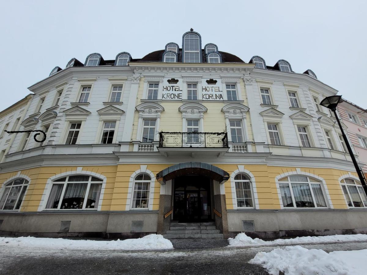 Hotel Koruna 예세니크 외부 사진